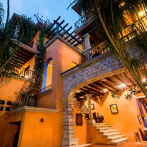 Lunata - 5th Avenue *** Playa del Carmen